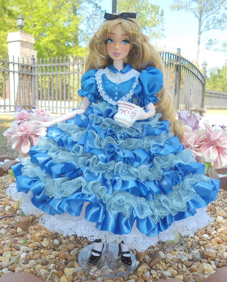 Alice in Wonderland LE Replica 16inch Custom DOLL