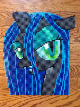 {Perler} Queen Chrysalis Headshot