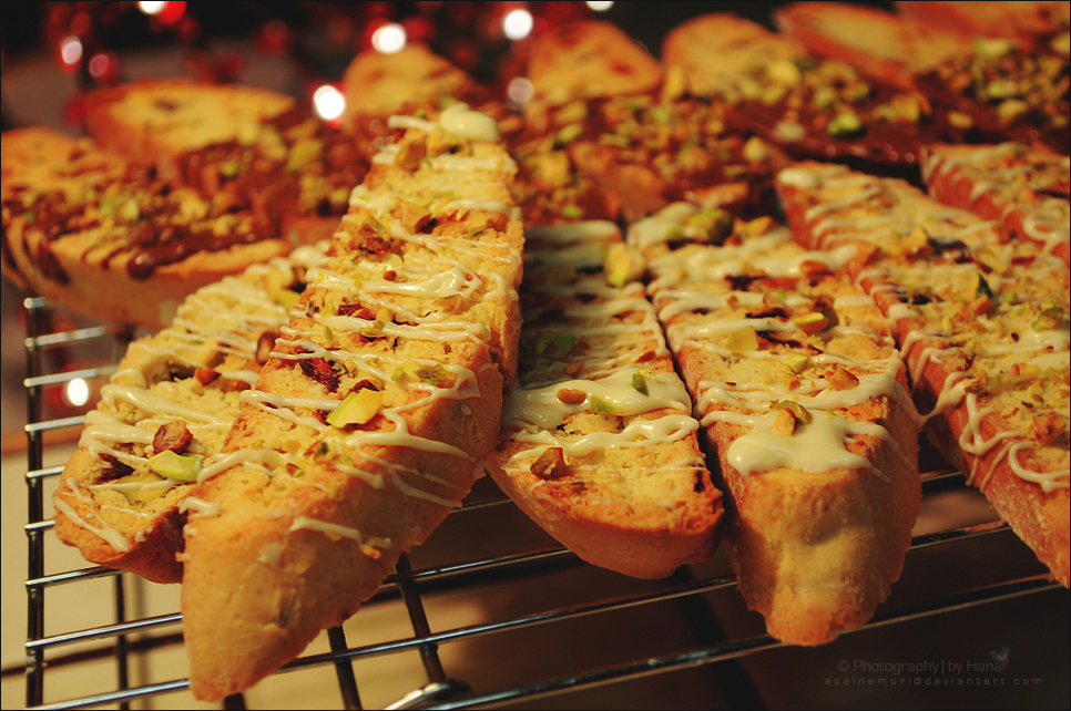 Holiday Biscotti (Cantuccini)