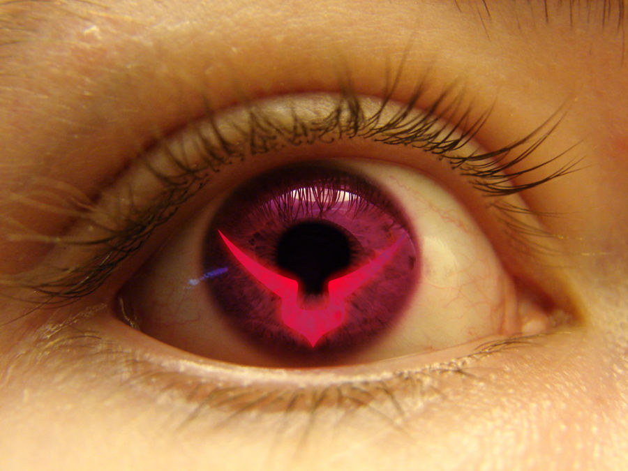 Geass Eye by ArsHeraldica on DeviantArt