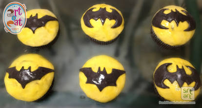 Batman cupcakes 02