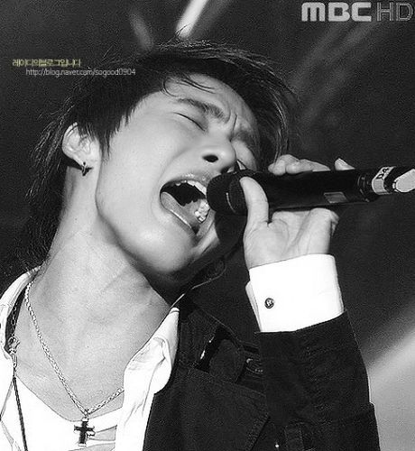 junsu singing