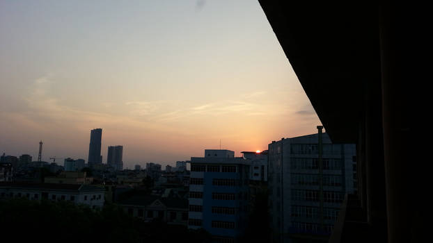 sun set in the city