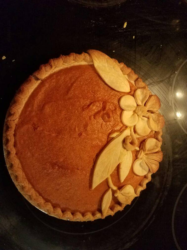 pumpkin pie, happy thanksgiving  by sisterGiGi