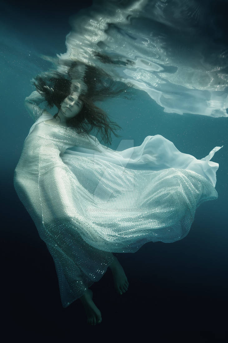 Underwater beauty by FriesellFly on DeviantArt