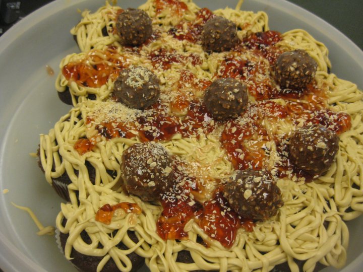 Spaghetti Cakes