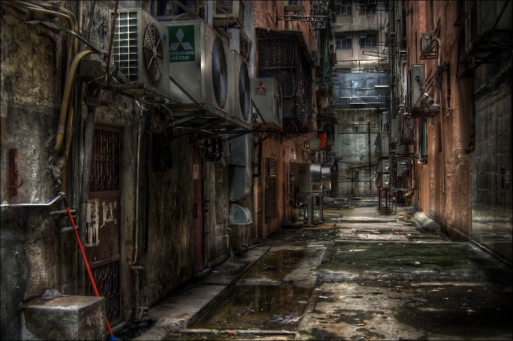 Hong Kong Alley by 3vilCrayon