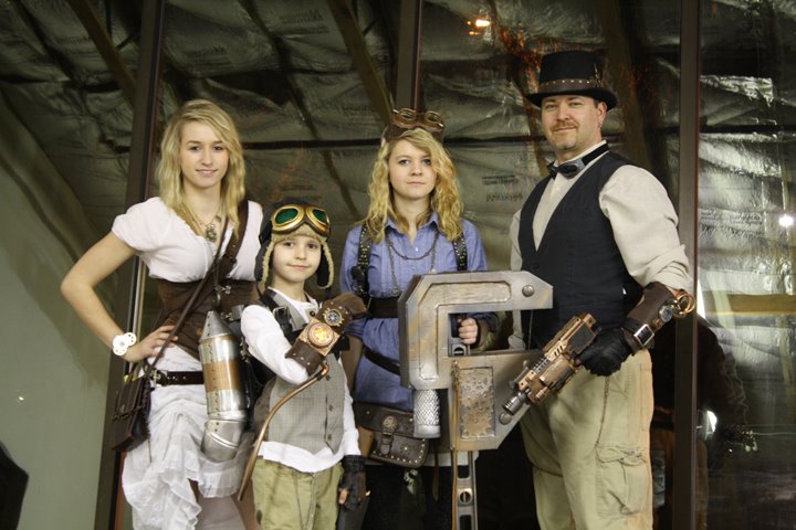 ECCC 2012 Steampunk Family