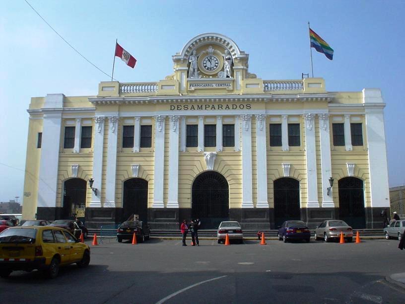 Desampaeados Train Station