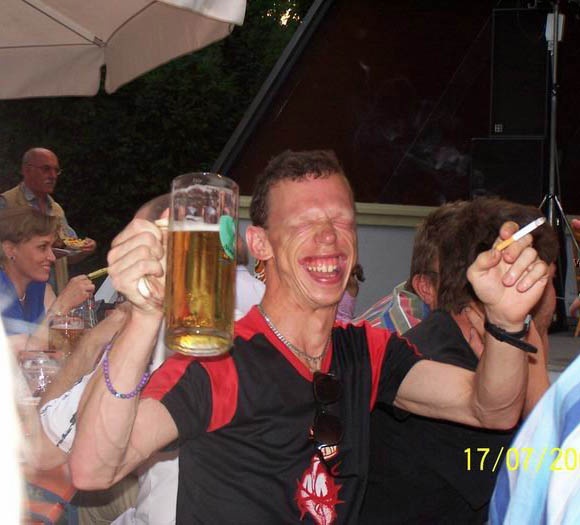 Funny-Drunk-People-Picture-31 by captainjimmy99999 on DeviantArt Funny-Drunk-People-Picture-31 by captainjimmy99999 on DeviantArt