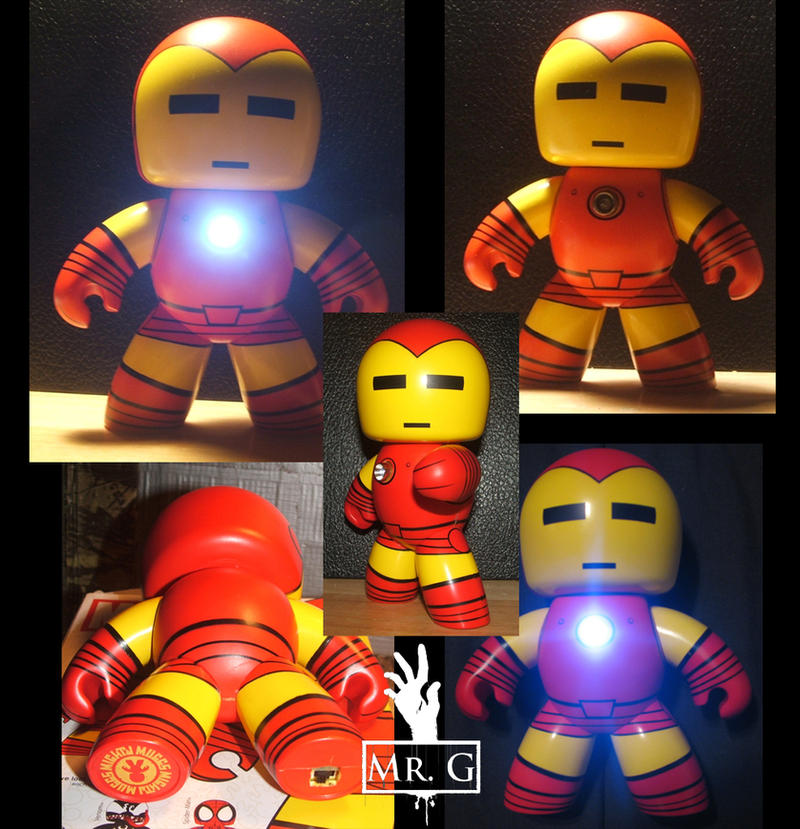 Custom Iron Man Mighty Muggs