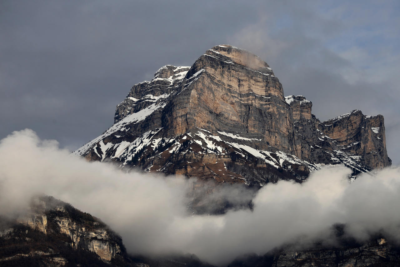 Surrounded by organicvision on DeviantArt