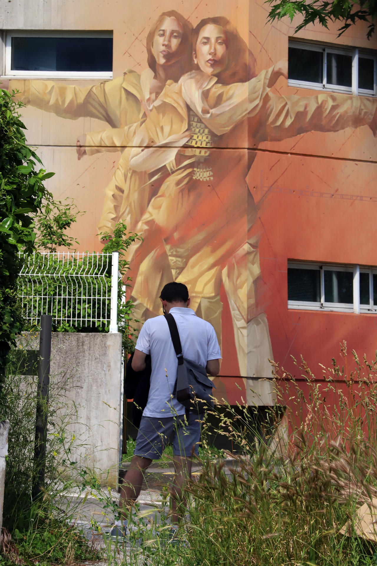 Over your Shoulder by organicvision on DeviantArt