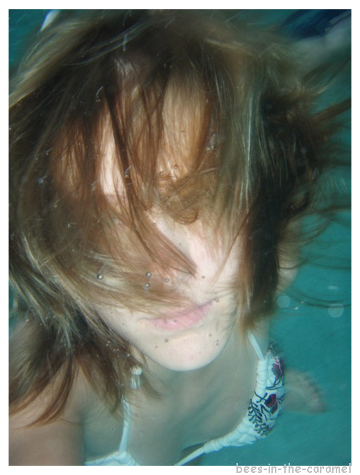 under water hair