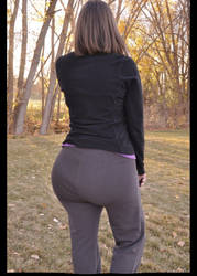 Bubble Butt in Yoga Pants