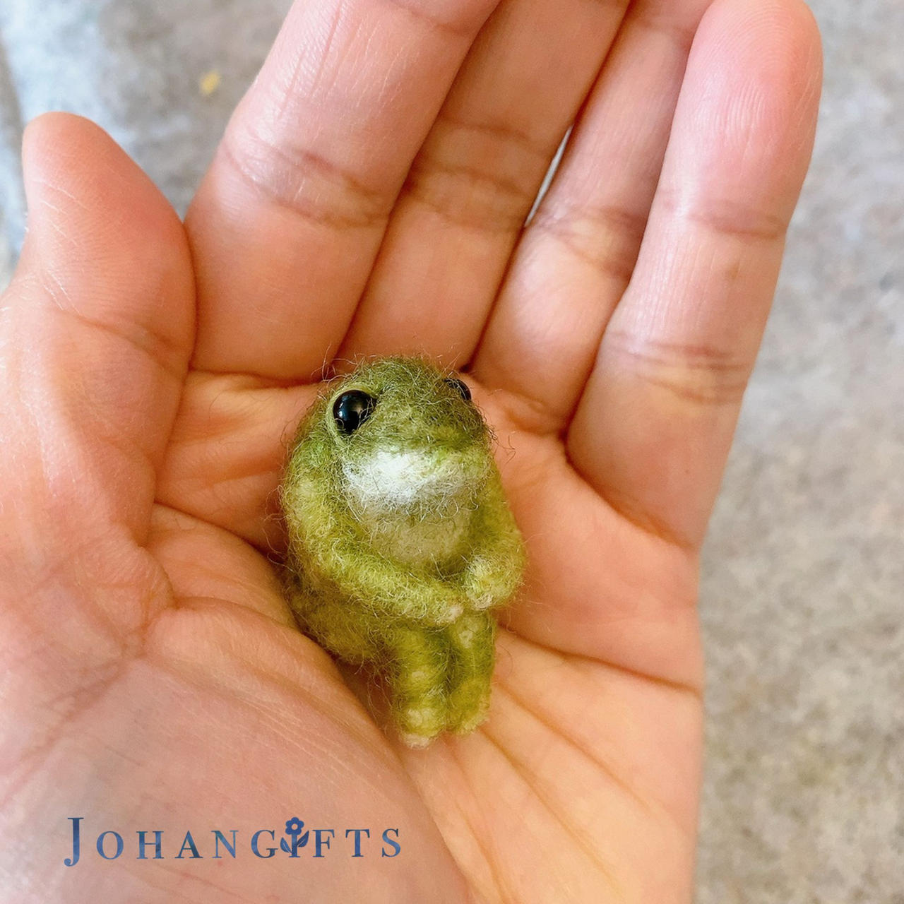 Grumpy frog by Johangift on DeviantArt