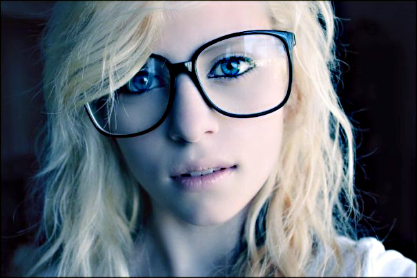 NERDY GIRL