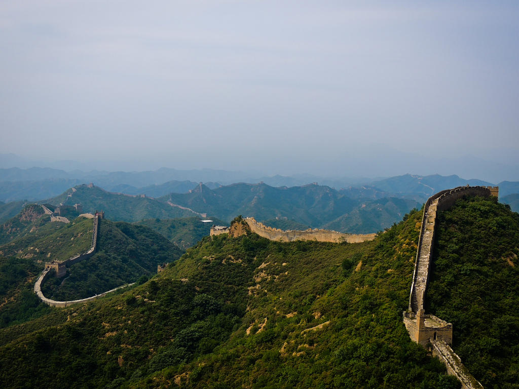 The Great Wall II by Ajumska