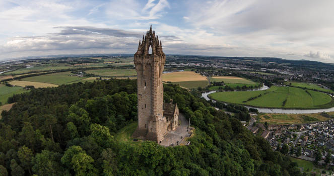 Sky High at the Wallace Monument