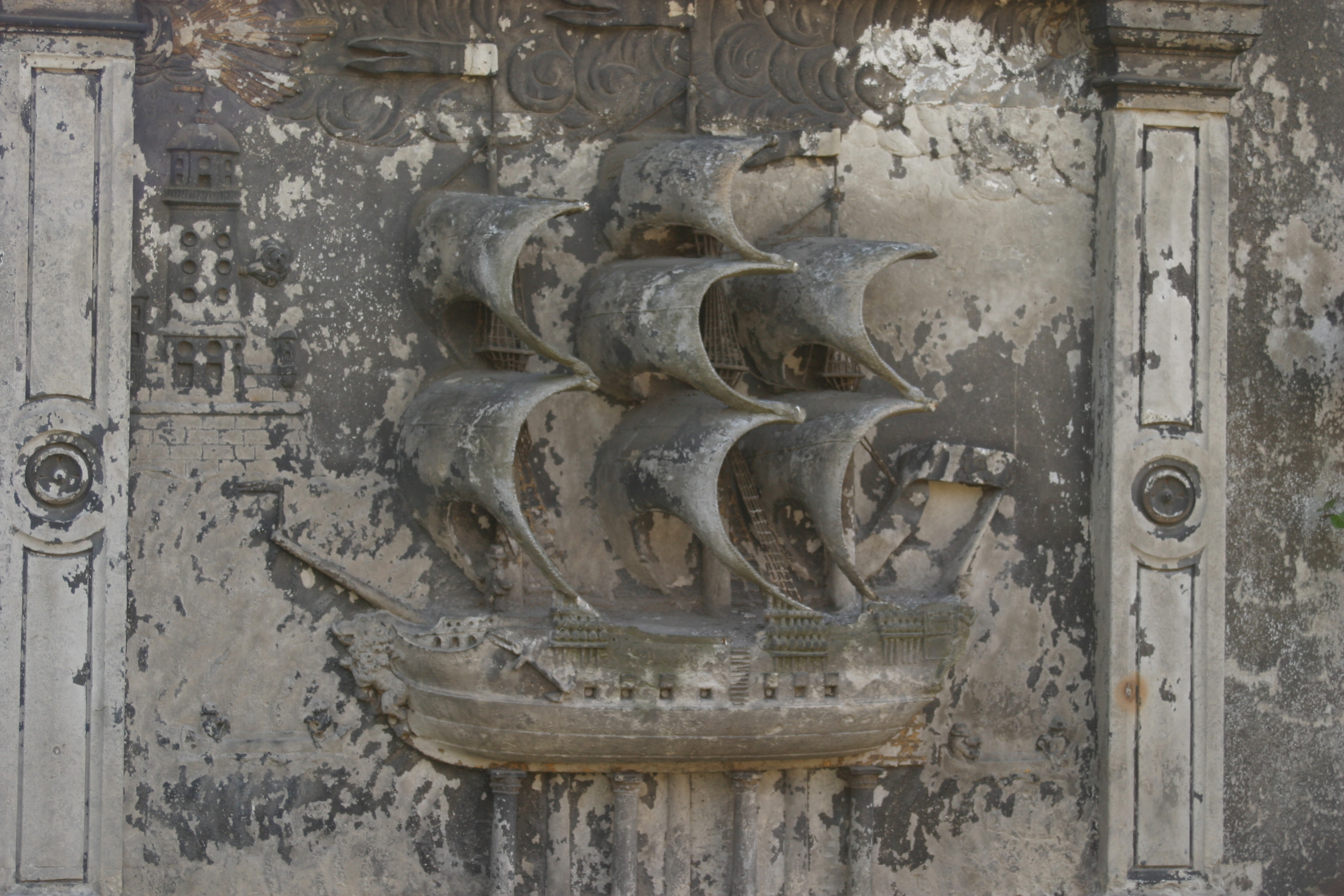 sailing boat on a tombstone