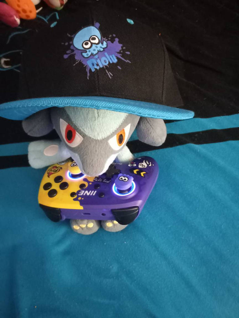 Baby riolu ready to play games by RiolutheCyanoctoling on DeviantArt