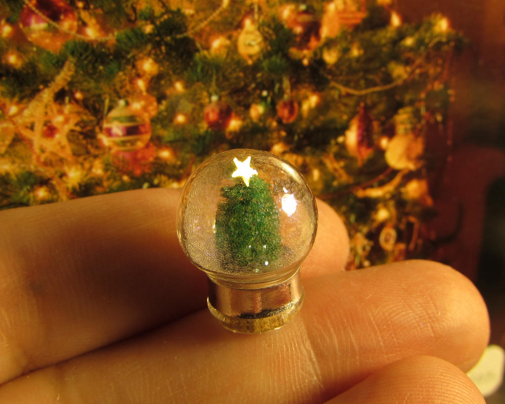 Dollhouse Snow Globe