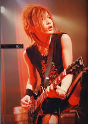 Uruha - live performing.