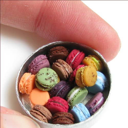 Macaron Tin