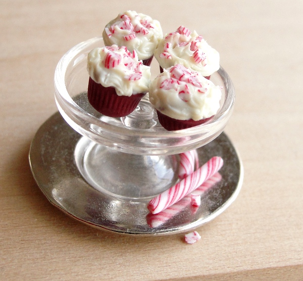 Dollhouse Miniature Red Velvet Cupcakes