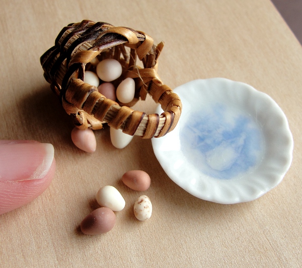 Dollhouse Miniature Egg Basket