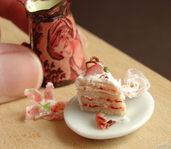 Dollhouse Strawberry Cake Slice