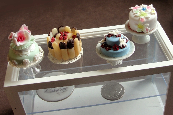 Dollhouse Miniature Cake Display