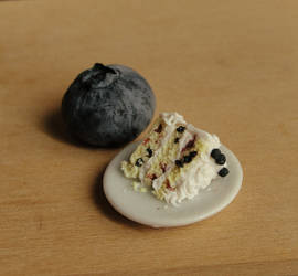 1:12 Scale Blueberry Lemon Cake