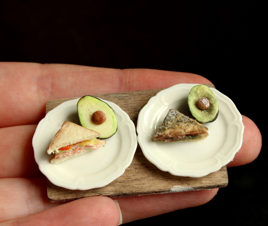 Decay in Miniature IV: Sandwich + Avocado