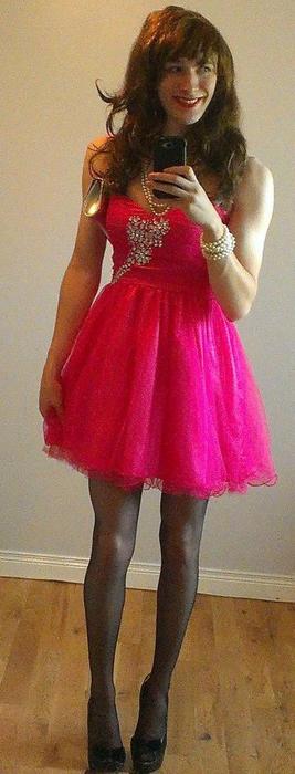 Pink Dress By Mezuki111 On Deviantart