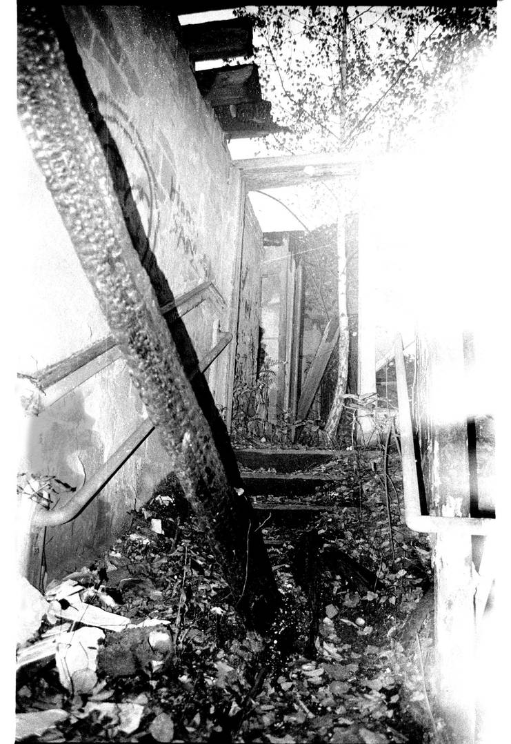 Buliding Fall by thetrey7 on DeviantArt