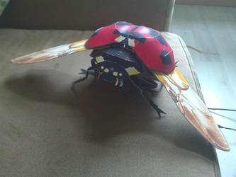 Giant ladybug papercraft