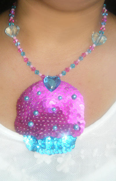 Cupcake Necklace