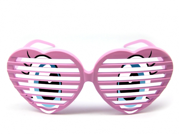 Pinkie shades mockup 2