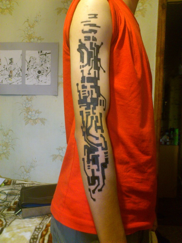 Faith's tattoo from Mirrors Edge by cyberoid-robin on DeviantArt