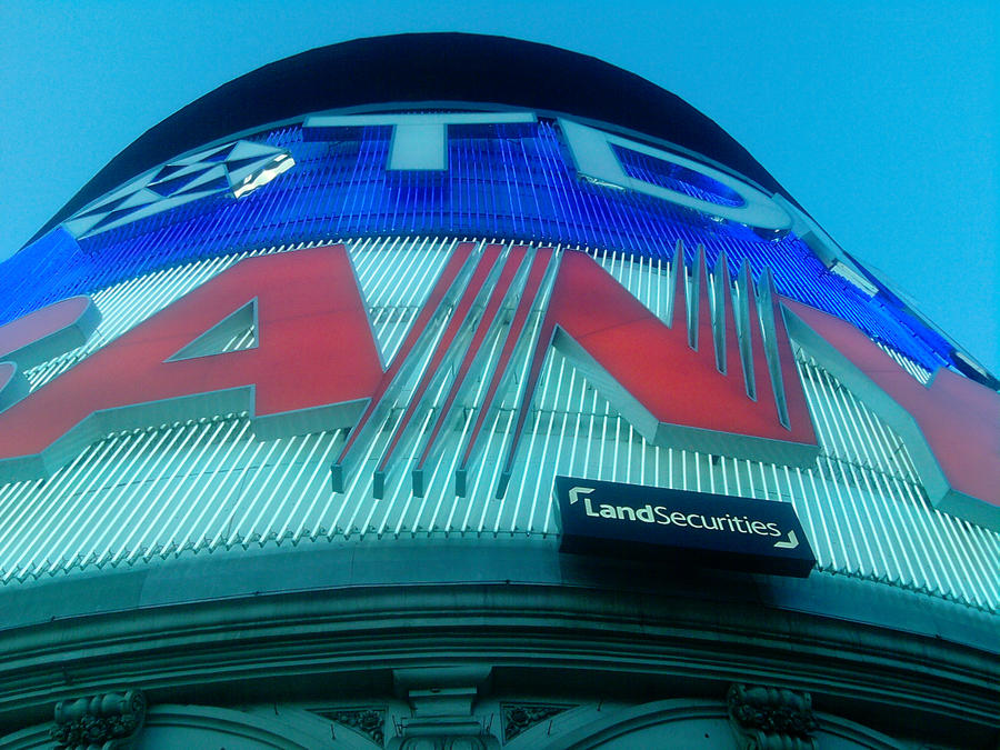 picadilly circus by CaptainAxxe on DeviantArt picadilly circus by CaptainAxxe on DeviantArt