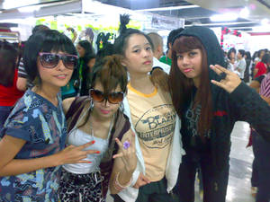 1st  KPOP CON : 2NE1 Cosplay