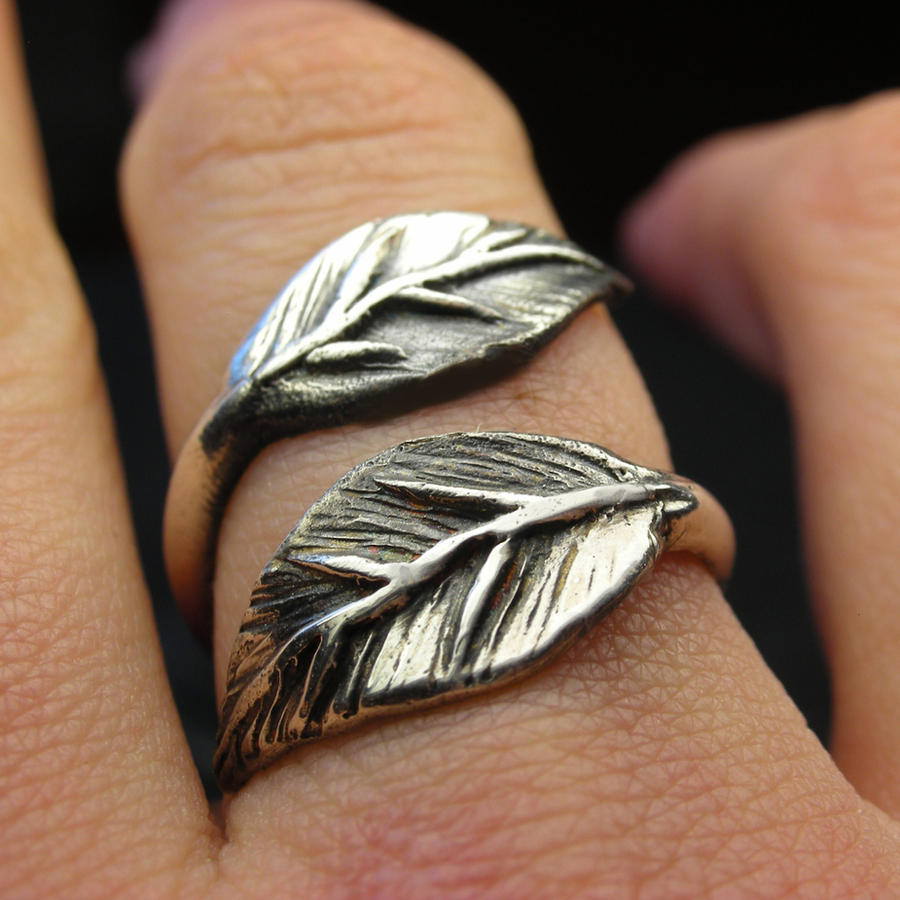 Leaf ring wrap