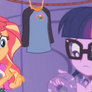 Human Twilight thinks in Flash's look GIF