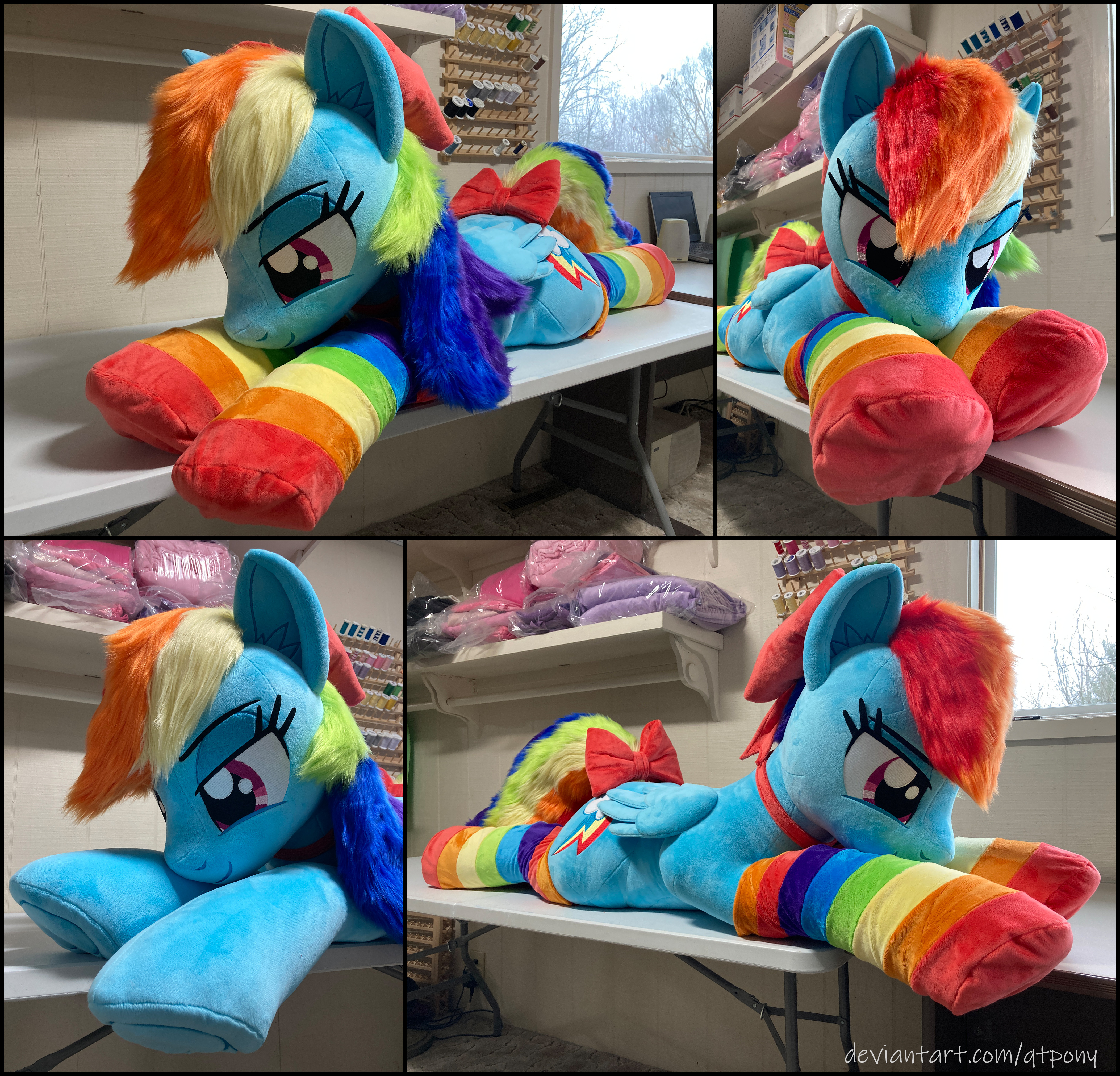 Christmas present Rainbow Dash