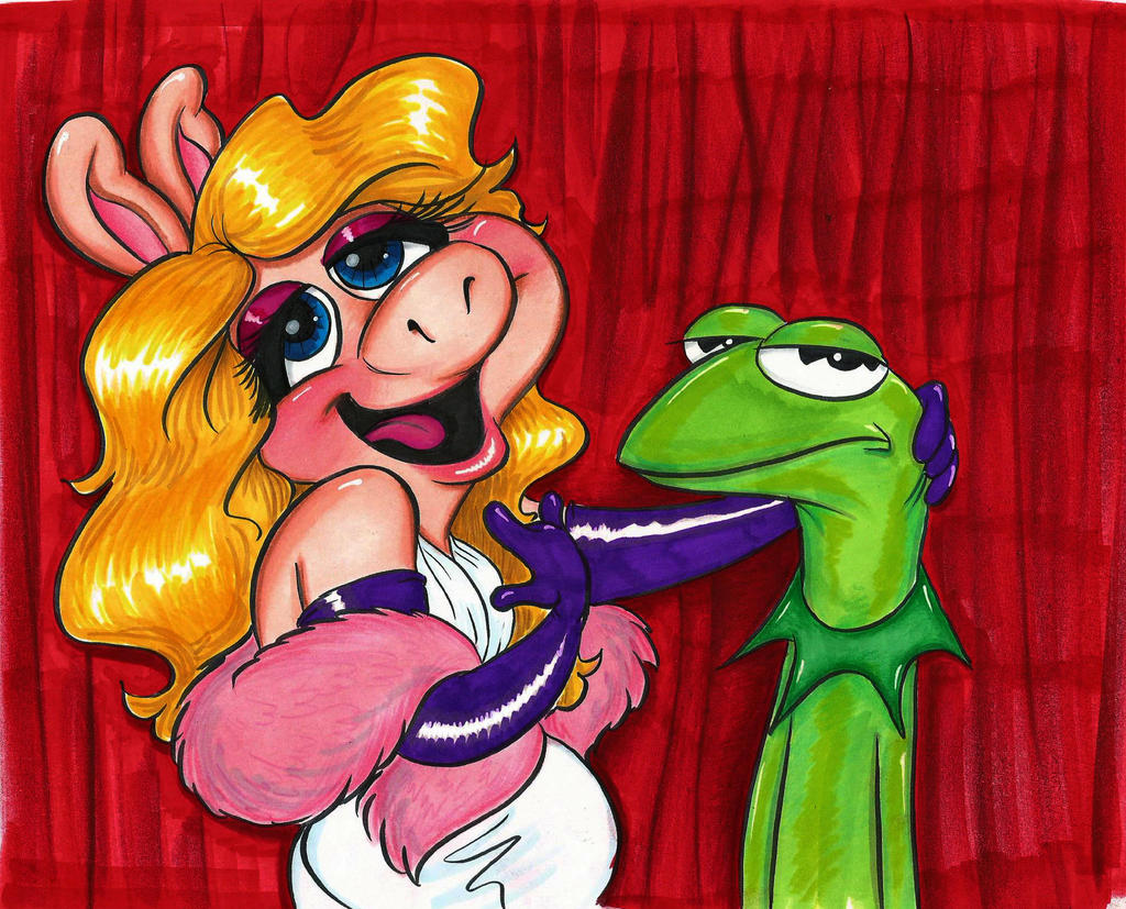 Miss Piggy and Kermy by TacoElGatoComics on DeviantArt