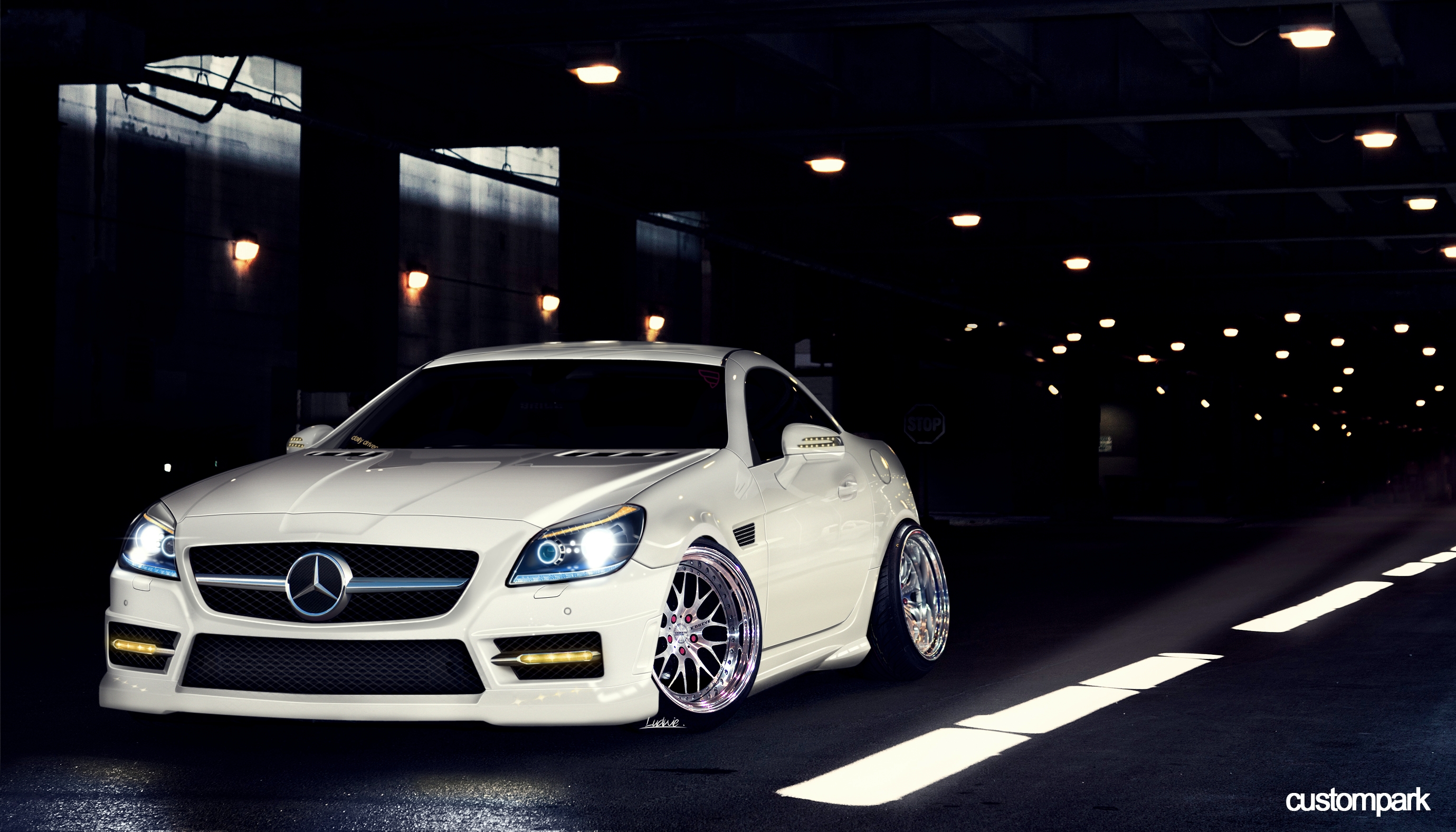 SLK Pearl White Stance