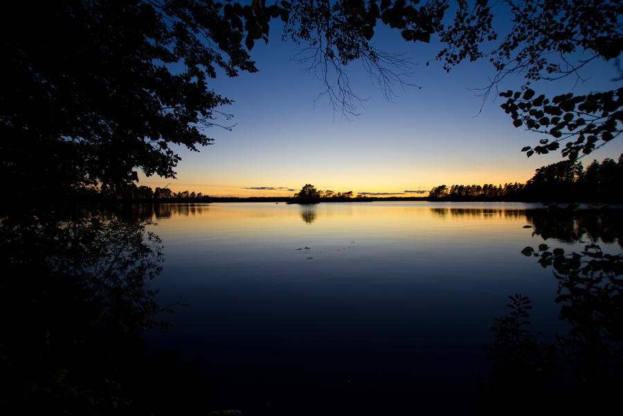 The Darkframed Lake