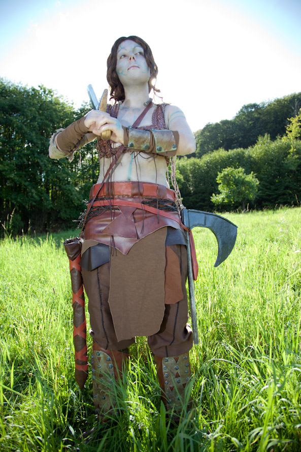 King Arthur cosplay - Guinevere fights