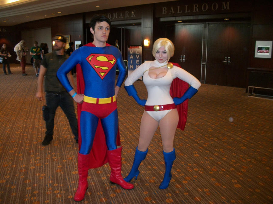 AF '11 - Superman n Power Girl